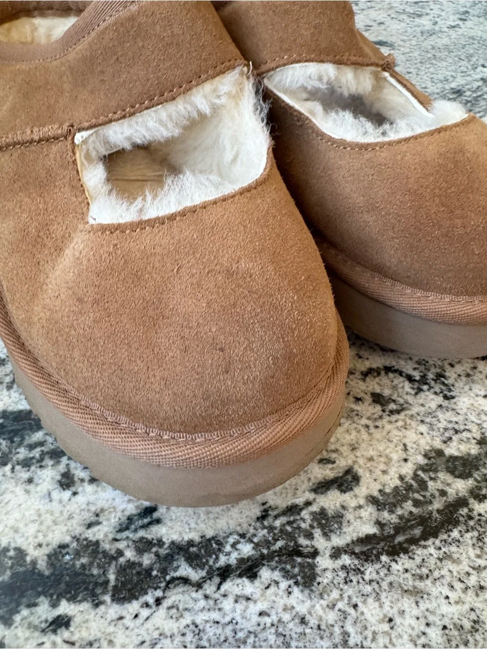 UGG please see